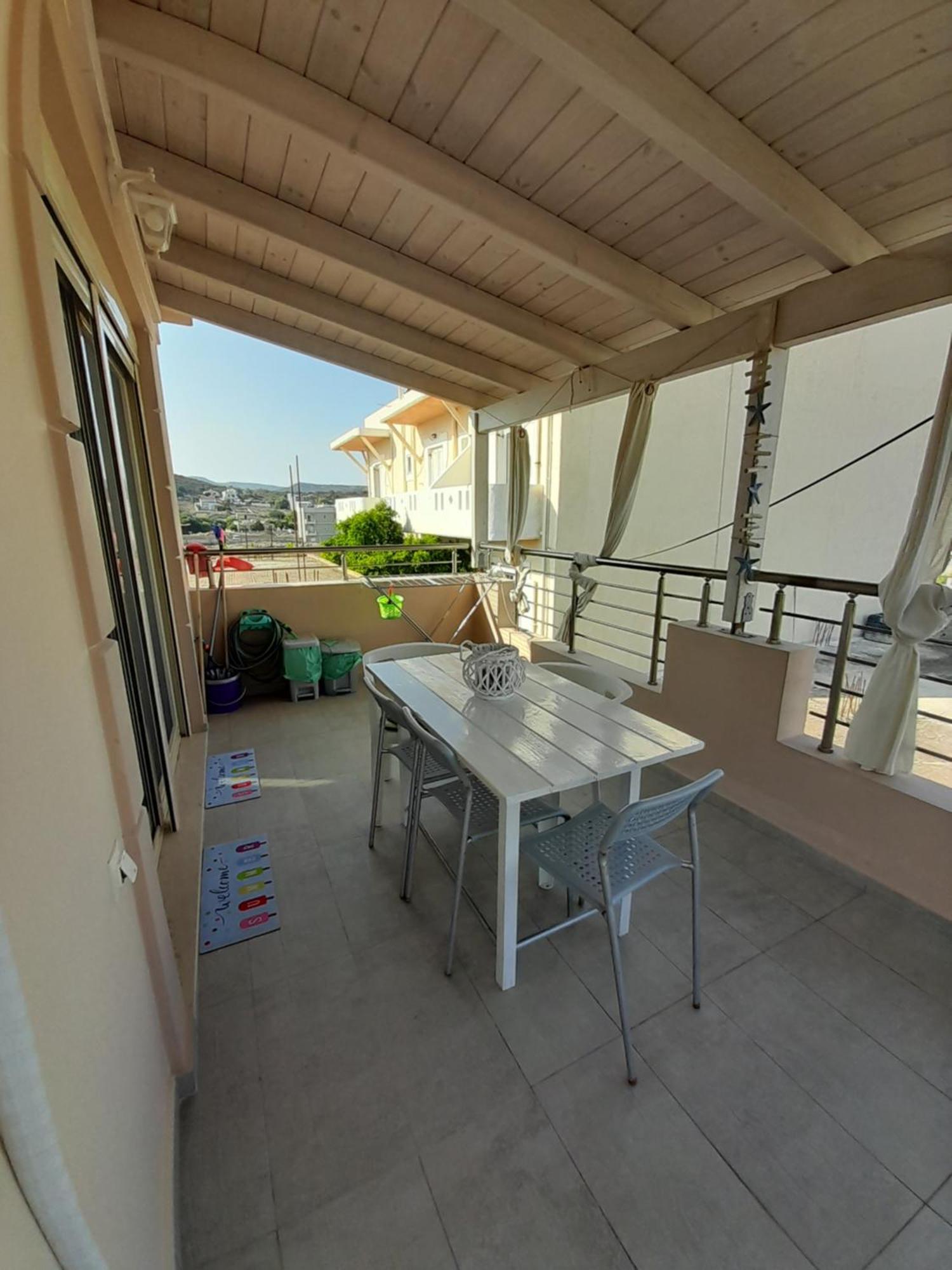 Little Octopus Apartment Kalamaki (Heraklion)